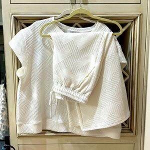 large see and be seen top and bottoms worn once